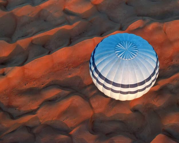 Image - Sunrise Hot Air Balloon Experience in A’Sharqiyah Sands