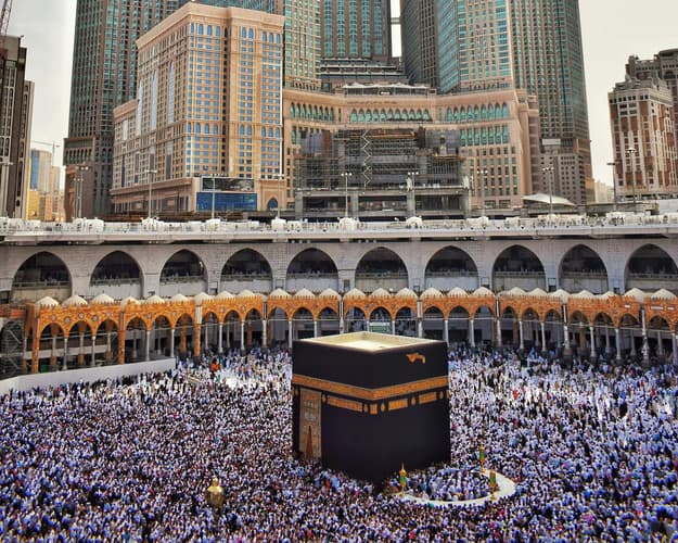 Image - Umrah Package: 2 Days from Dubai to Jeddah Fly Dubai airways
