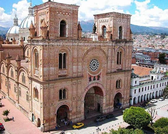 صورة - Cuenca, Where Time Stands Stil  3D 2N
