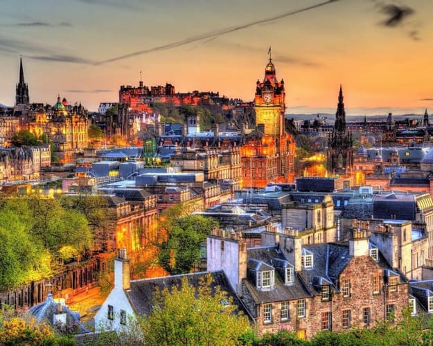 Immagine - GoFar Tribe UK - "Back To Hogwarts"