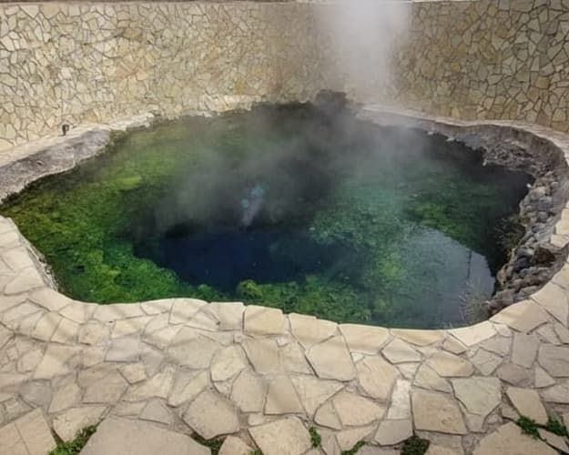 Image - Al Khasfah Natural Hot Spring Experience