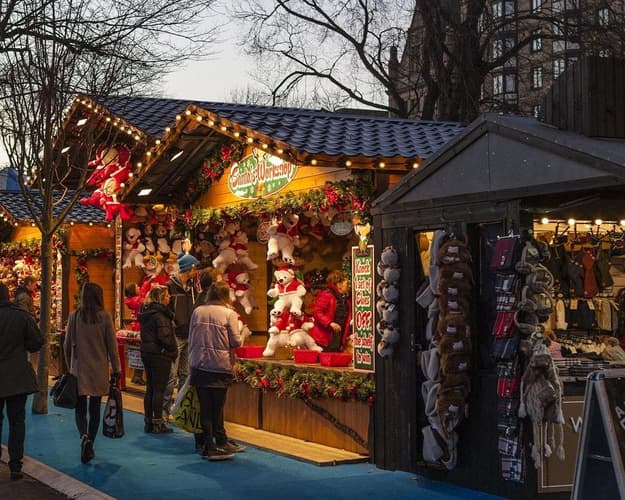 Imagine - Magia Navideña Zaragoza y Monasterio de Piedra