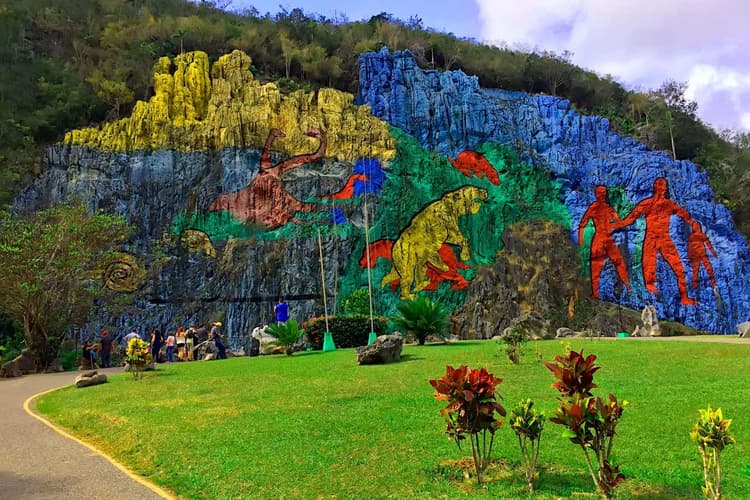 Imazhi - Viñales Valley Escape