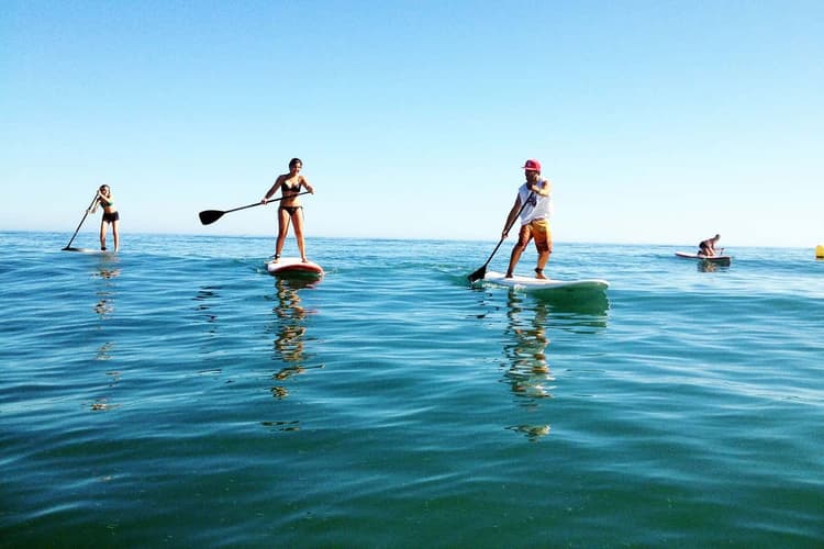 Imagen - Disfrutad del Paddle Surf en familia en las aguas de Marbella