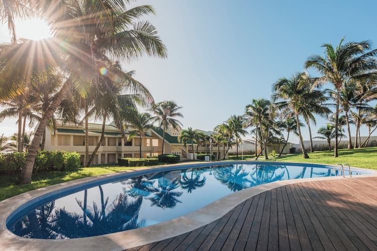 Imagen - Brindis frente al mar: Tu historia comienza en Cancun