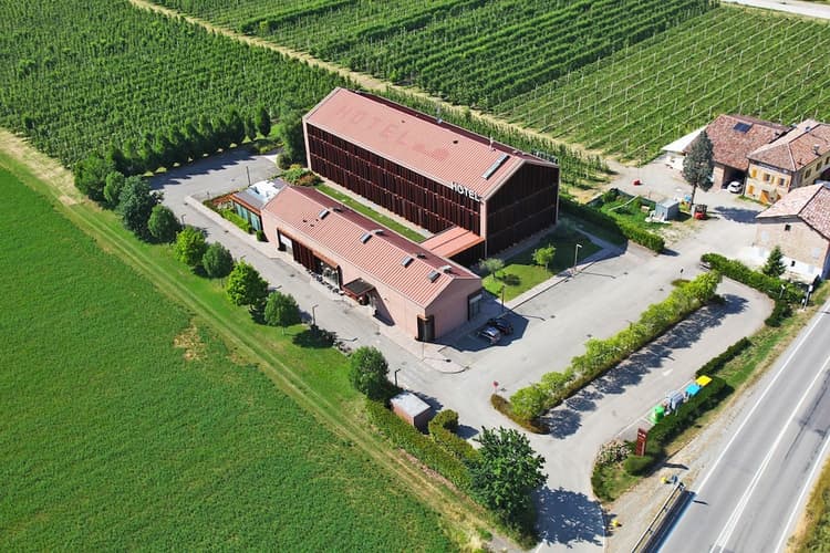 Imagen -  7N Casalgrande Hotel + 3GF (Matilde/San Valentino/Modena)