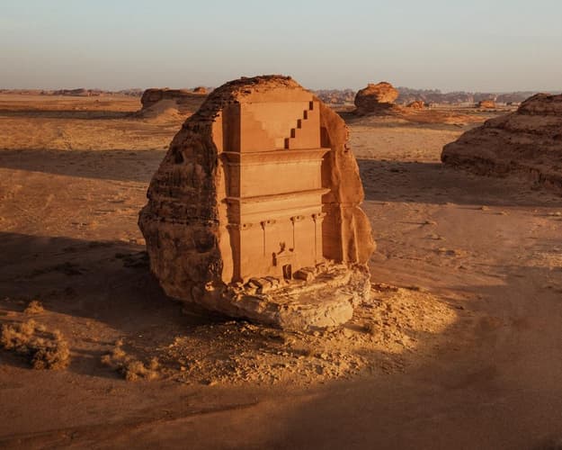 Resim - 12 Days. Umrah & Beyond: A Kingdom Uncovered