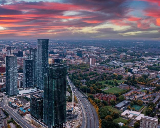 Podoba - Manchester za prvomajske počitnice