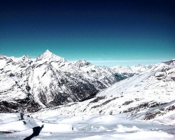 Imagine - Majestic Mountains: Swiss Alps Journey