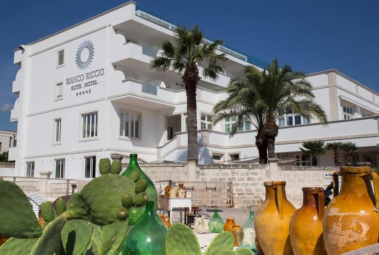 Image - 4 N Bianco Riccio Suite Hotel + 1 GF