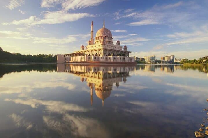 Explore Kuala Lumpur & Borneo, Malaysia - August 2025