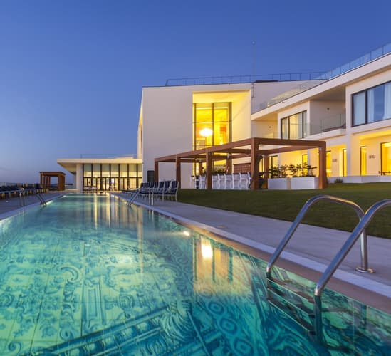 Image -  3N Evolutee Hotel + 1GF