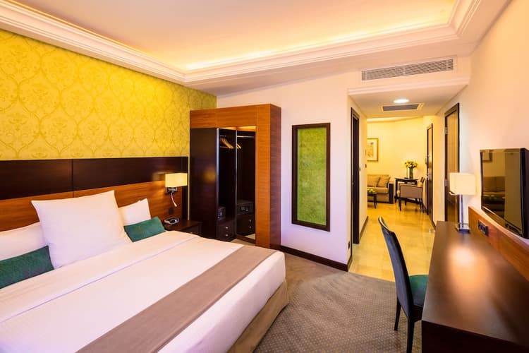 Bilde - 11 Days. 3n MAK 4* | 3n MED 4* | 2n AMM 4* | 2n JRS Ø