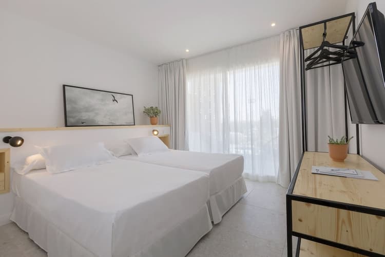 Bild - 7 N Ayron Park 3 GF Newsletter Dezember 2025