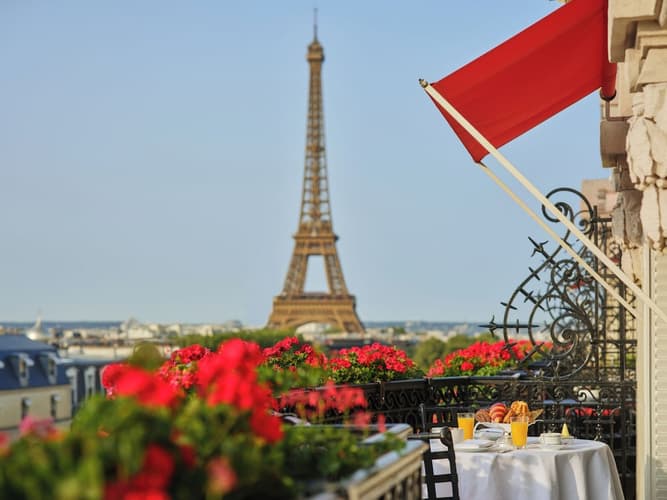 Bild - Plaza Athénée - Dorchester Collection,