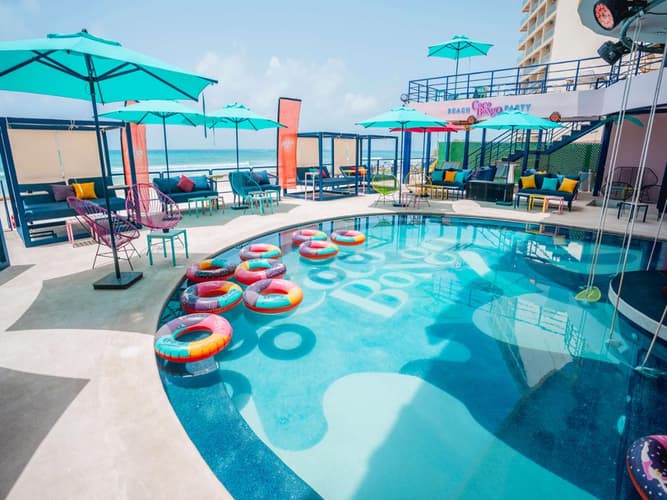 Image - AMIGOS A CANCÚN COMPLETO CON VUELOS Y DEPTO DE LUJO 