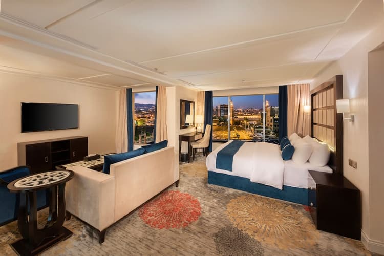 Image - 2 Days. 5* ABHA - Blue Inn (BB)