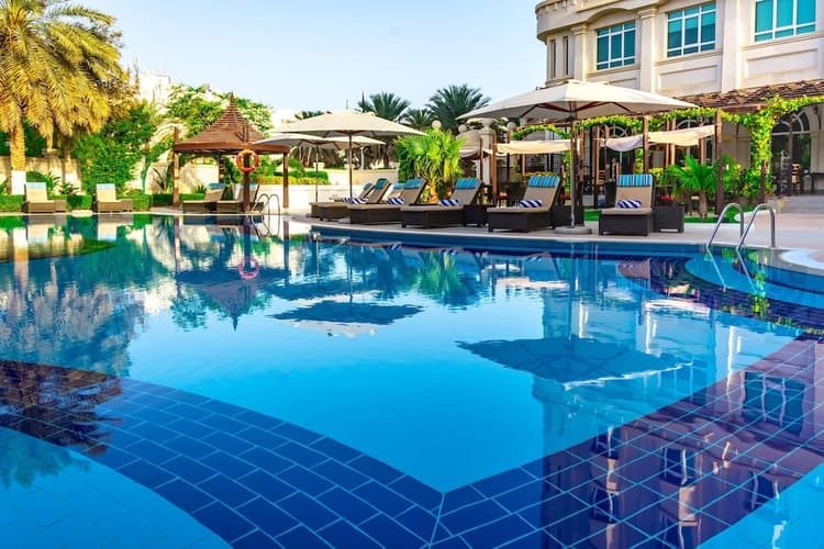 Image - 4 Days MUSCAT (4* - Radisson Blu Hotel - BO)