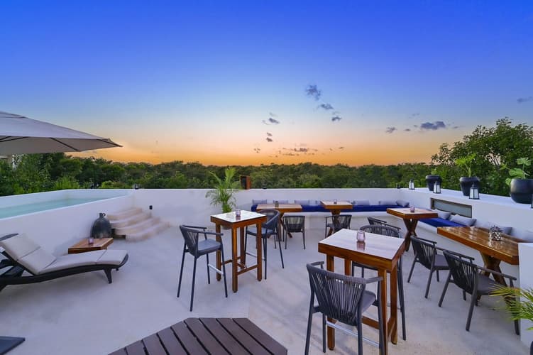 Image - Hotel + Avión + Traslado, Tulum 23 al 26-Abr, 26 / Air Show