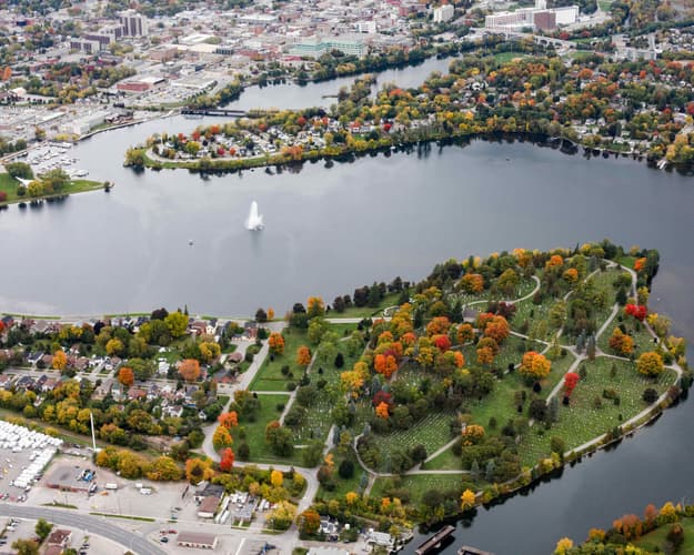 图像 - 4 Nights in Peterborough, Canada