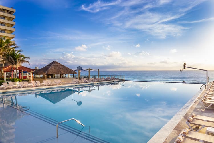 Image - Cancún en Semana Santa