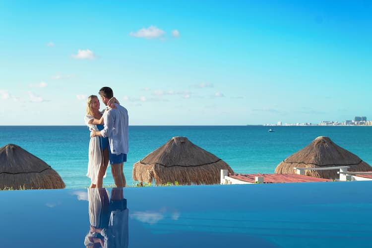 Imagen - Cancun - Hotel Altitude at Krystal Grand Cancun con vuelo 