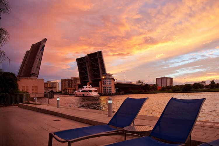 Image - Miami: speciale Capodanno!