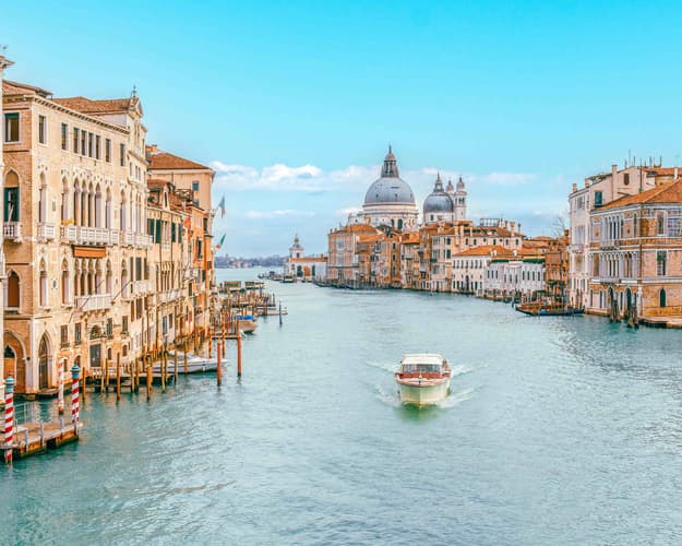 Image - Norte de Italia y Dolomitas II desde Madrid
