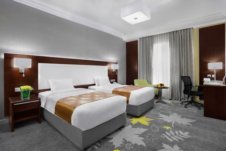 Imagem - 3 Days. 4* JEDDHA - Warwick Hotel Jeddah (BB)