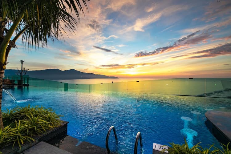 Image - Stopover in Hongkong & Baden in Vietnam (Da Nang)