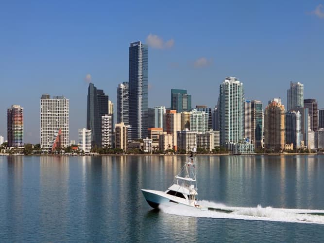 Image - Miami City - Half-Day Bus Tour with South Beach Cruise