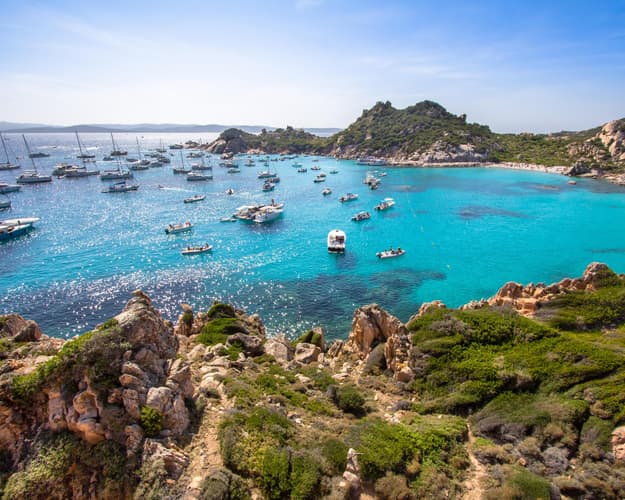 Imazhi - 7 Nete Magjike ne Sardenia – Plazhe Turkeze & Shije Mesdhetare