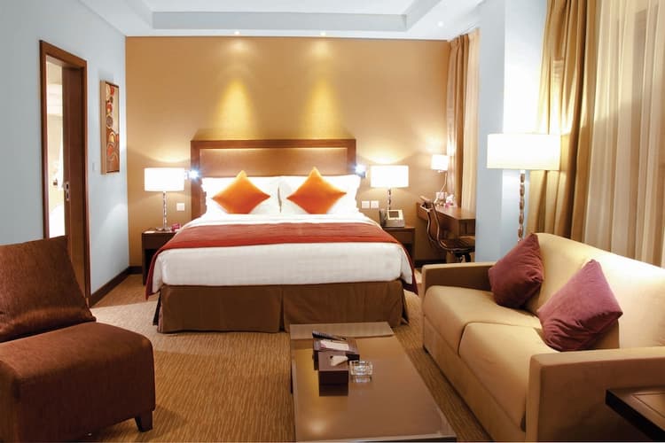 Bild - 3 Days. 5* MADINAH - Crowne Plaza Madinah (BB)