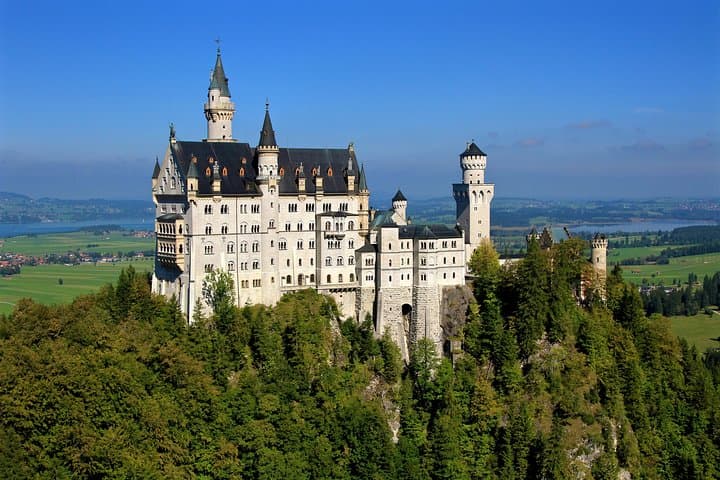 Immagine - Neuschwanstein y al castillo de Linderhof desde Munich