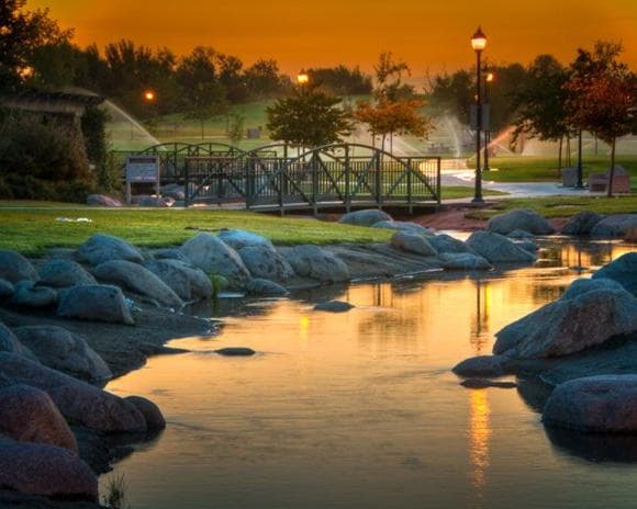 Beeld - 4 Nights in Bakersfield, USA