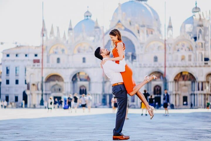 Immagine - Scatto d'amore perfetto! Fotografo personale solo per noi 