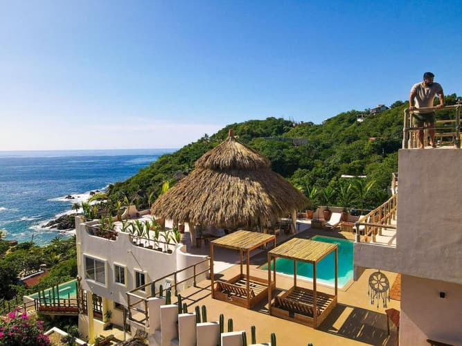 Image - AMIGOS A HUATULCO + DESAYUNOS Y TOUR 