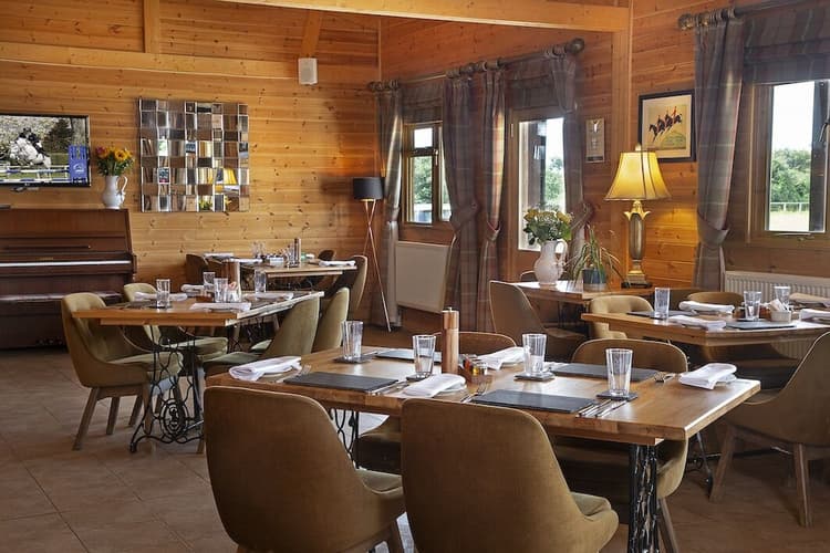 Image - Countryside Weekend Break at 4* Hill Farm, Oxfordshire, UK