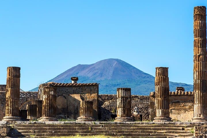Образ - Scopri Pompei raccontata da un archeologo (per due)