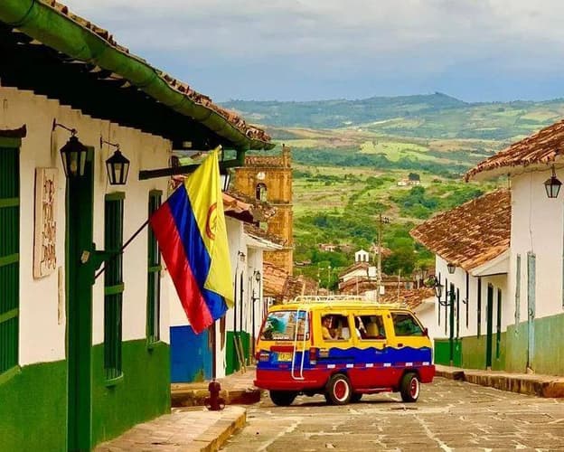 Imagen - DE BUCARAMANGA A BOGOTÁ EN UN VISTAZO