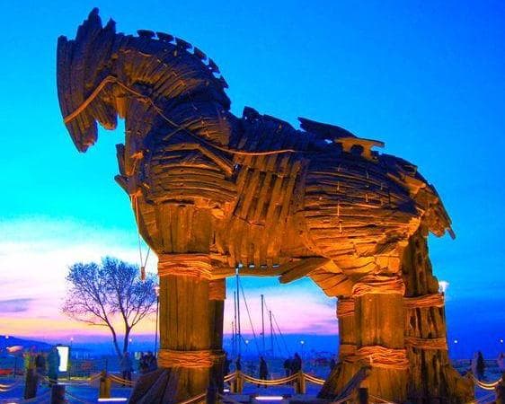 Imagen - EXPLORA TROYA Y LAS JOYAS TURCAS