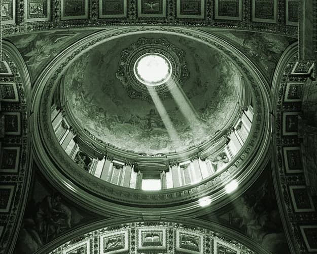 Image - Basilica + Dome with stairs