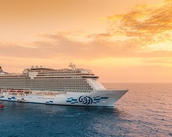 Image - Middle East Cruise: 5 Nights Across UAE, Qatar & Saudi Arabia