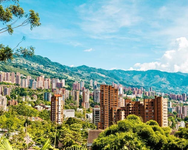 Imagen - MEDELLÍN Y BOGOTÁ, ENCANTO URBANO