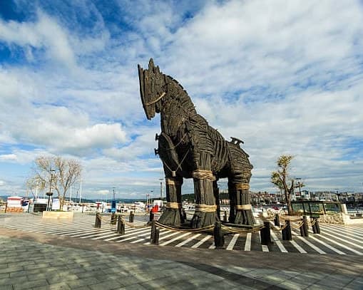 Imagen - EXPLORA TROYA Y LAS JOYAS TURCAS