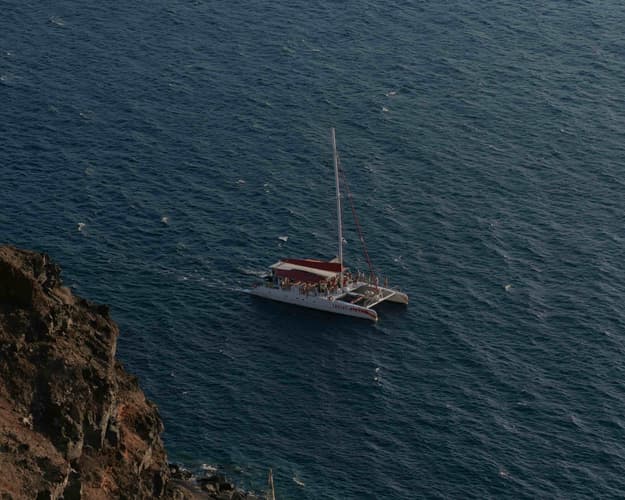 Image - DREAMY CANARY ISLANDS: YACHT BETWEEN VOLCANOES AND OCEAN