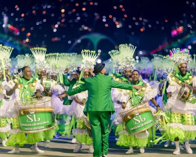 Imagen - Windsor California Copacabana Hotel con Arquibancada + Traje para Desfilar