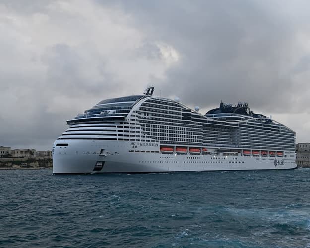 Image -  Arabian Gulf Cruise  :  7 Nights Sailing Across UAE, Bahrain  &  Qatar 