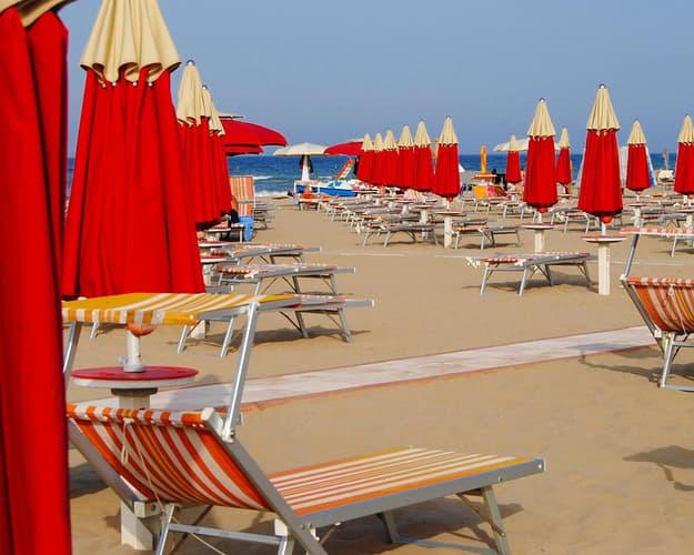 Hotel Villa De Paris** Riccione