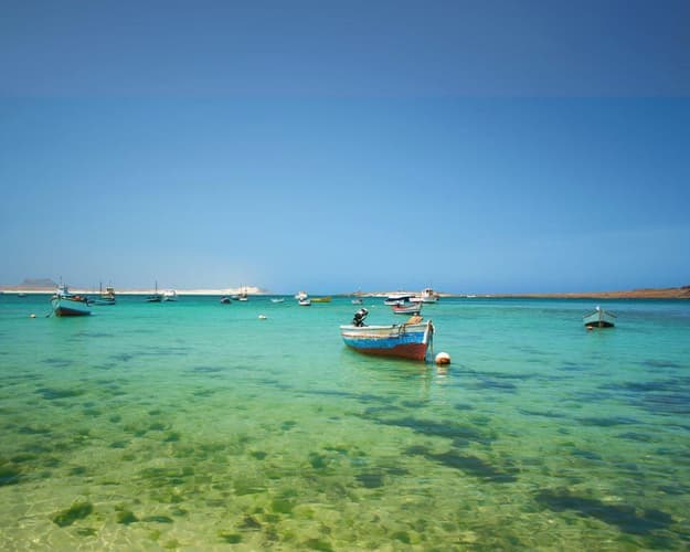 Image - Cape Verde: Between Safari and Traditions